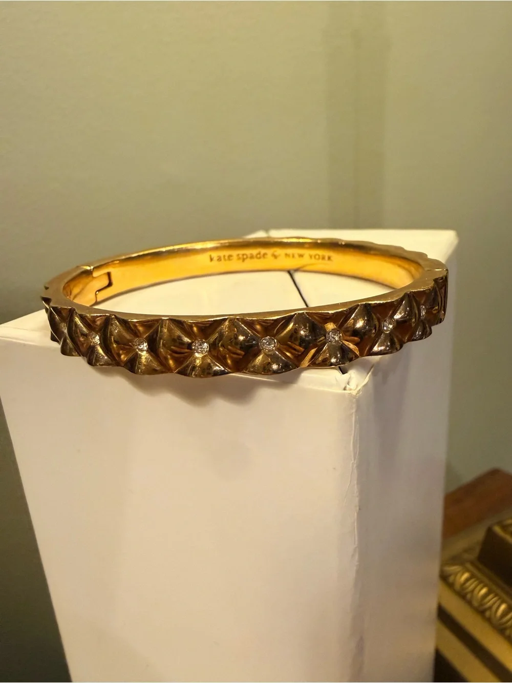 Kate Spade Rose Gold CZ Crystal quilted hinged bangle bracelet - Picture 2 of 9